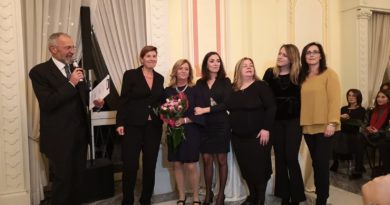 sos donna sora villa carrara premio