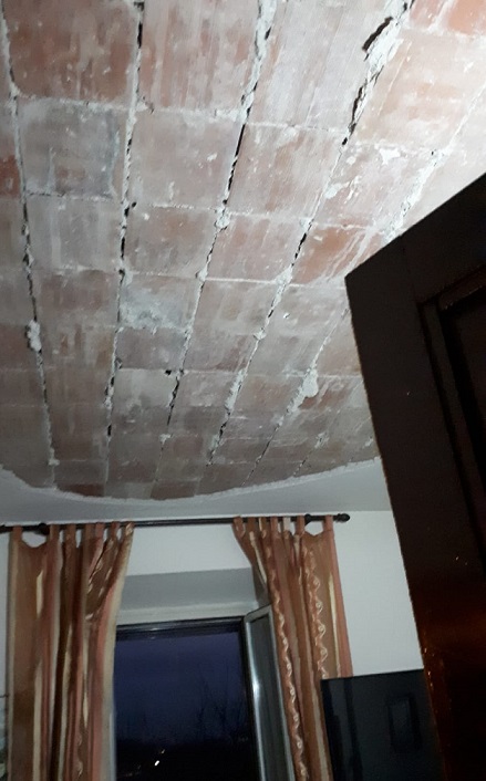 crollo soffitto cucina cassino il corriere della provincia