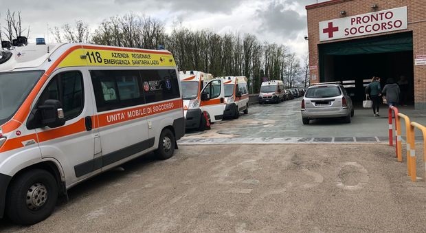 ambulanze pronto soccorso ospedale fabrizio spaziani frosinone il corriere della provincia