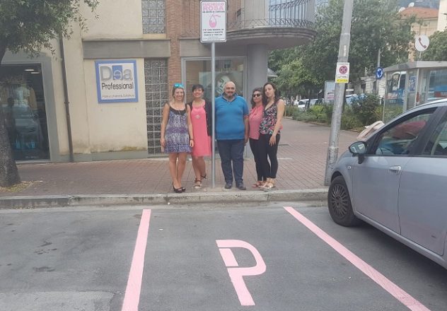 parcheggio rosa stazione iniziativa donne il corriere della provincia