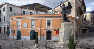 piazza carlo coletti san donato val di comino