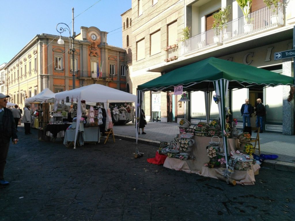 mercatino antiquariato sora il corriere della provincia