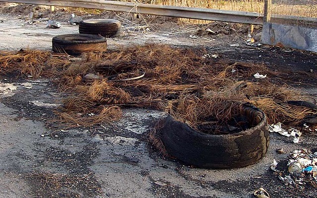pneumatici bruciati il corriere della provincia