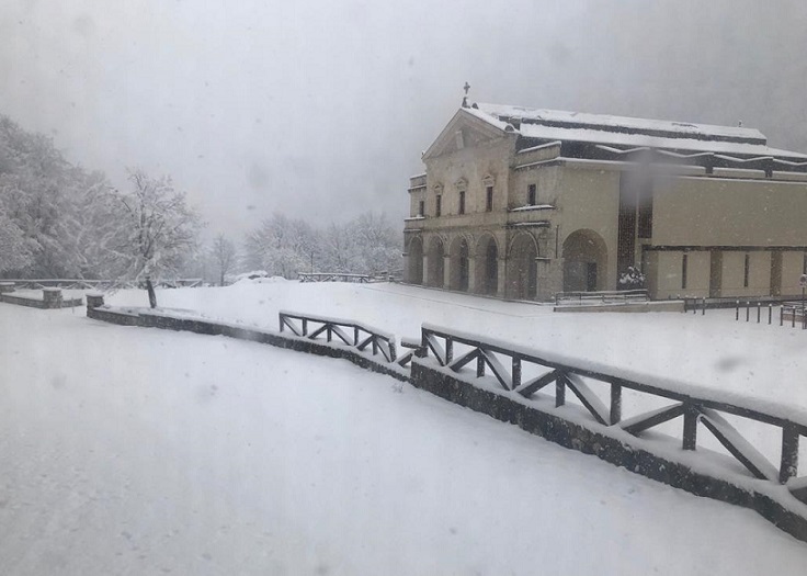 santuario canneto neve