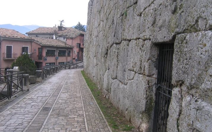 mura ciclopiche