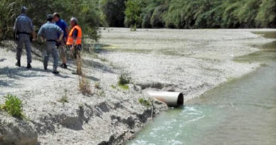 Carabinieri forestali forestale ambiente scarico scarichi fiume sacco inquinamento veleni ceccano schiuma frosinone ciociaria