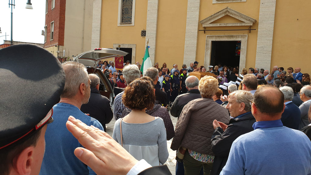 polizia locale municipale vigili inspettore superiore giuseppe diana peppe funerale morte frosinone ciociaria