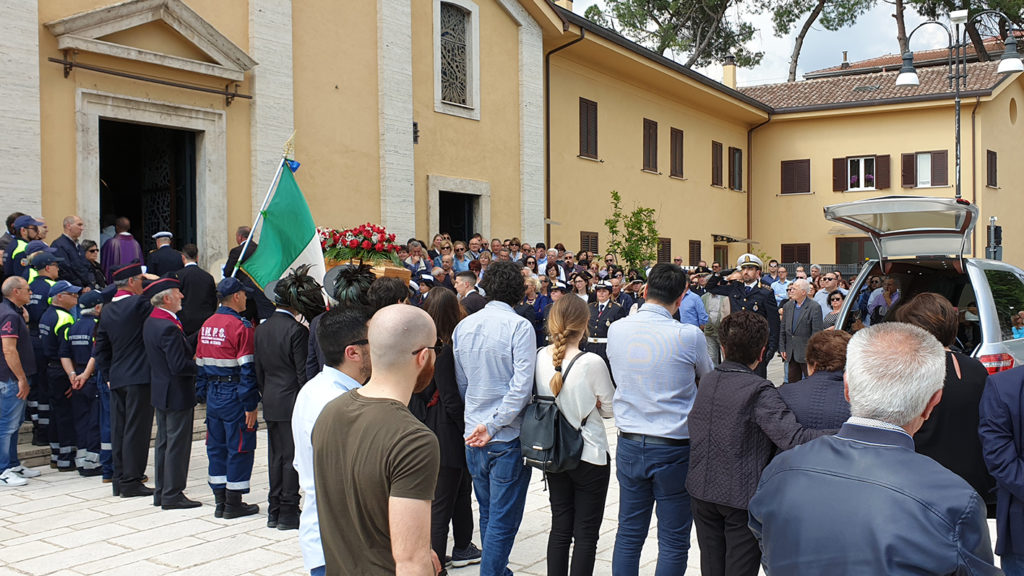 polizia locale municipale vigili inspettore superiore giuseppe diana peppe funerale morte frosinone ciociaria