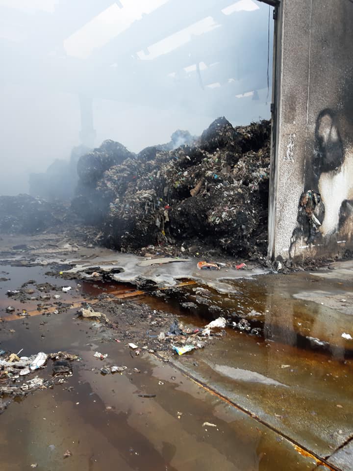 mecoris incendio fabbrica stabilimento rifiuti speciali fumo tossico nube frosinone ciociaria vigili del fuoco nicola ottaviani ordinanza sindaco vincenzo savo