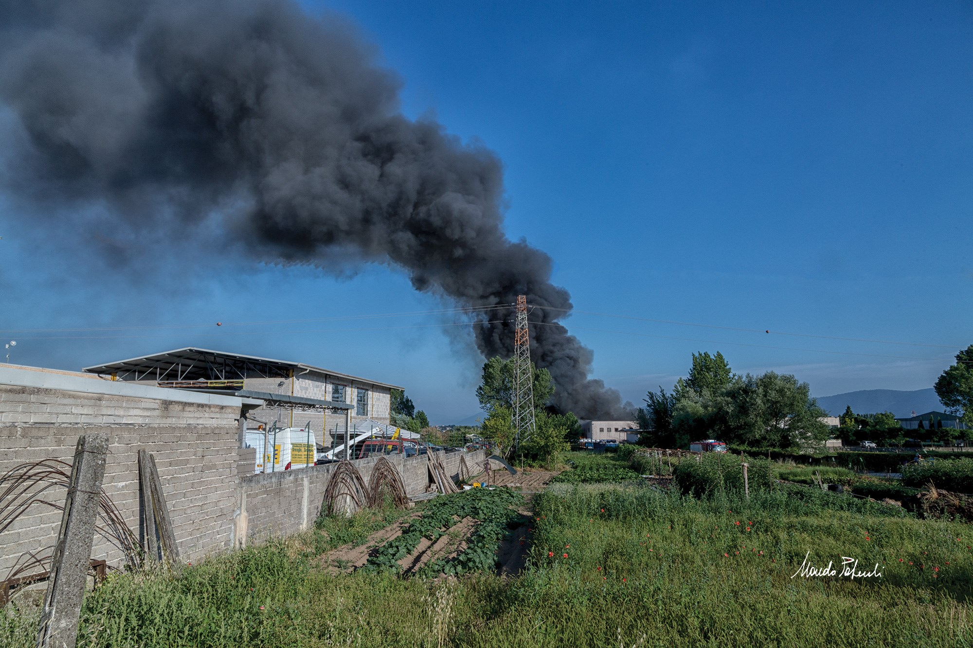 mecoris2 mecoris incendio fabbrica stabilimento rifiuti speciali fumo tossico nube frosinone ciociaria vigili del fuoco nicola ottaviani ordinanza sindaco