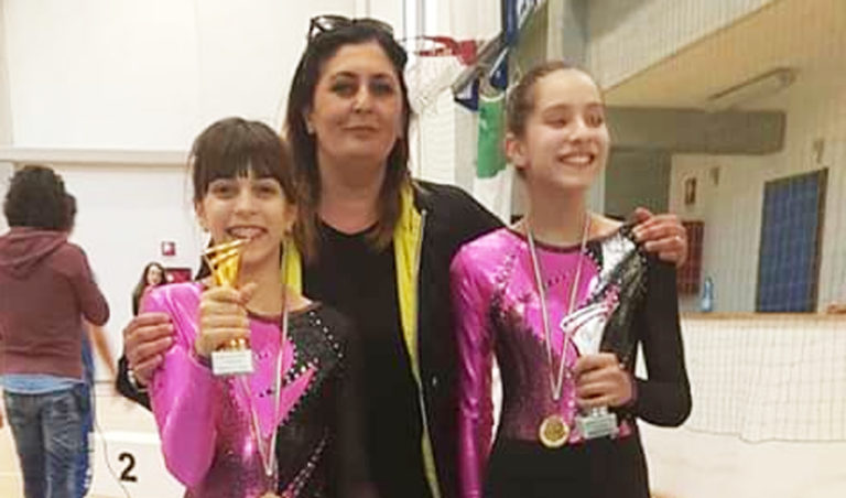 Atlete con Cerroni Tiziana Rachele Compagnone trampolino elastico
