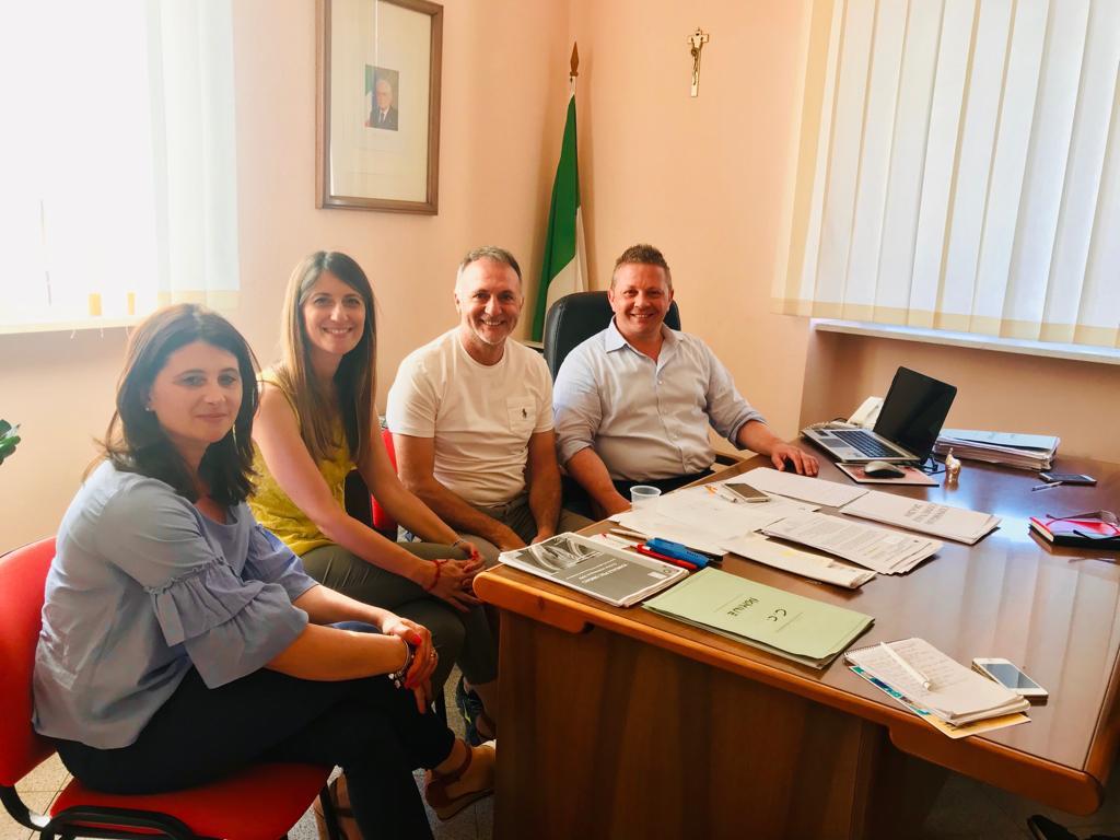 CONFCOMMERCIO LAZIO SUD SANT’ELIA FIUMERAPIDO SINDACO ANGELOSANTO E GLI ASSESSORI SOFIA E MIELE CONFCOMMERCIO LAZIO SUD SANT’ELIA FIUMERAPIDO SINDACO ANGELOSANTO E GLI ASSESSORI SOFIA E MIELE