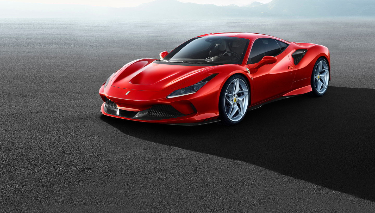 UNA FERRARI Giorgio D’Antonio marisa scarchilli UNA FERRARI Giorgio D’Antonio marisa scarchilli