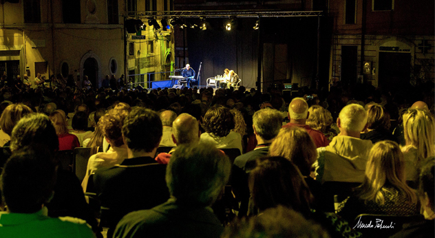 attualità cultura spettacolo teatro Frosinone Ciociaria Pienone di pubblico stagione 2019 “Teatro tra le Porte” “Tutte le buche portano a Roma” Fabrizio Giannini Grande successo presenze da record manifestazione Amministrazione Ottaviani ingresso gratuito Nicola Ottaviani teatro Nestor rassegna teatrale