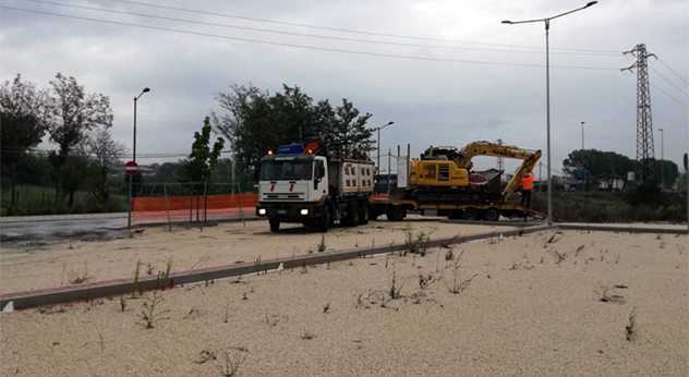 attualità politica Ferentino Frosinone Ciociaria Amministrazione comunale lavori di realizzazione dell'area di sosta parcheggio strada Consortile 7 casello autostradale nuova rotatoria strada comunale Labrofico-Cuppi pavimentazione stradale segnaletica verticale e orizzontale infrastruttura necessaria impegno mantenuto lavori in corso maggiore sicurezza della viabilità Antonio Pompeo