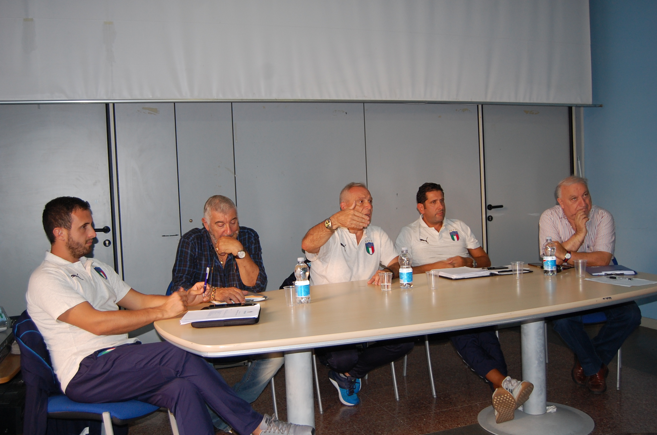 Tavolo riunione figc ceccano Tavolo riunione figc ceccano