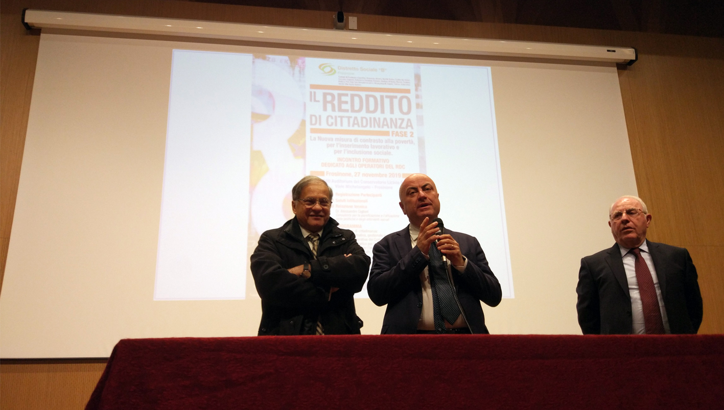RDC, formazione con il Distretto B attualità politica Frosinone Ciociaria Nicola Ottaviani RDC formazione Distretto B auditorium “Paris” Conservatorio di Frosinone “Il Reddito di Cittadinanza – Fase 2” Ambito Territoriale Sociale di riferimento incontro case manager Piattaforma GePI del Ministero del Lavoro e delle Politiche Sociali sociale servizi sociali Antonio Loreto Francesco Carrano Alessandro Ciglieri politiche sociali Reddito di Cittadinanza
