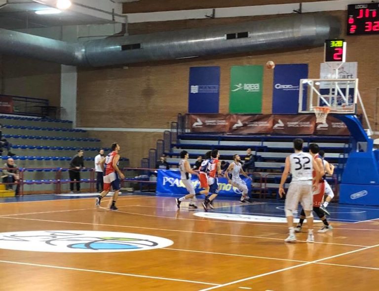 BASKET – Cassino di nuovo al tappeto: al PalaPuca vince Sant’Antimo al fotofinish