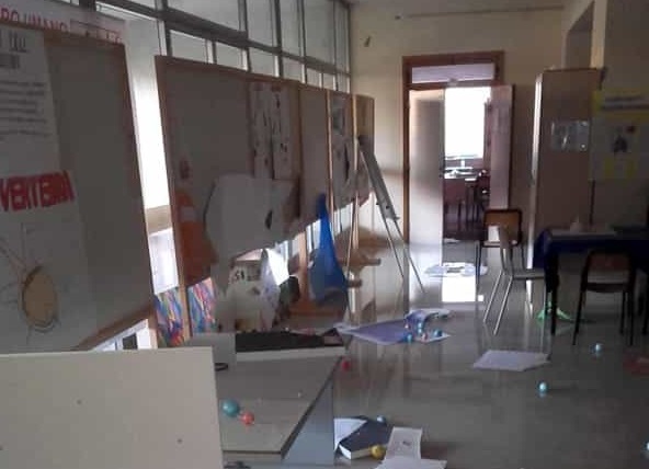 Frosinone – Scuola ‘Aldo Moro’ distrutta dai vandali, interviene l’assessore Tagliaferri