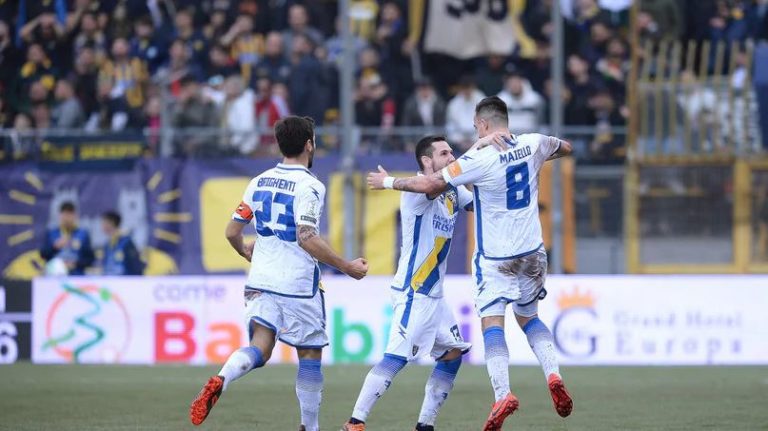 Juve Stabia-Frosinone 0-2: Beghetto e Ciano firmano il primo successo esterno