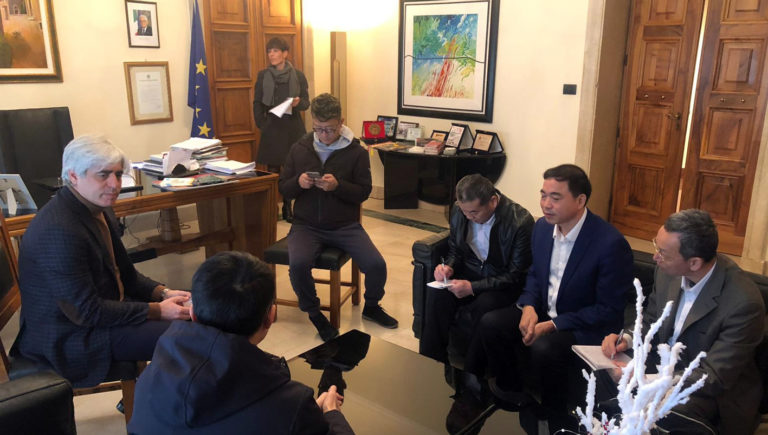 attualità cultura Frosinone Ciociaria Ferentino Delegazione cinese di Shenzhen Comune di Ferentino Government Office Administration incontro Massimo Pittarello Frayin International Sviluppo sostenibile tecnologie pulite strategie ambientali Antonio Pompeo sviluppo economico rispetto dell’ambiente