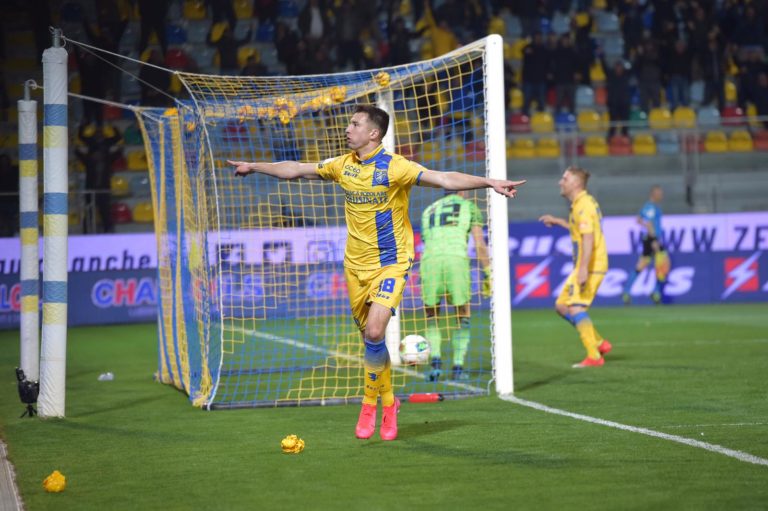 Calcio, Frosinone 6 fantastico! Salernitana battuta 1-0! Cronaca e pagelle