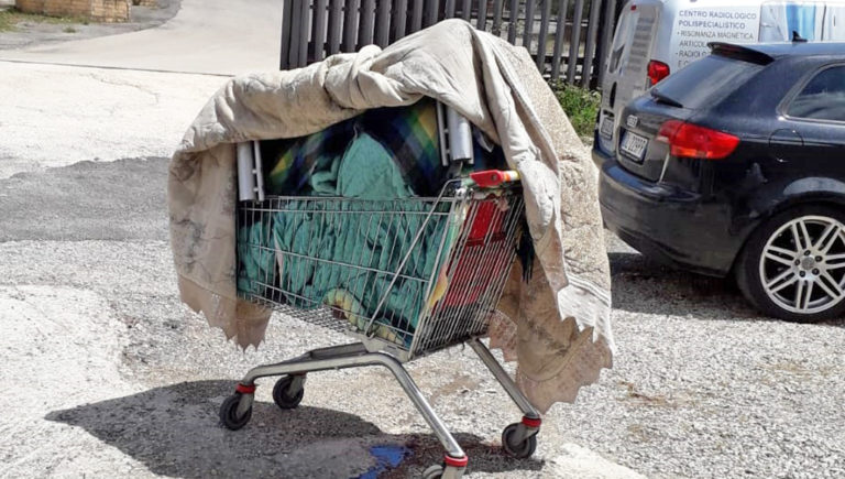 donna morta carrello ceccano