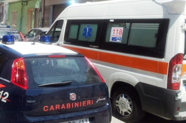 Si siede su una sedia e si uccide sparandosi: tragedia nel parcheggio dell’ospedale di Palestrina. I particolari