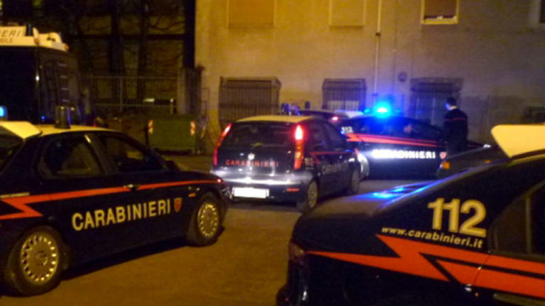 Blitz antidroga all’alba, 23 persone nella rete dei carabinieri