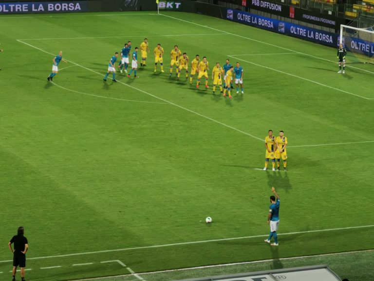 Notte fonda in casa Frosinone: il Benevento passa 2-3 allo “Stirpe”