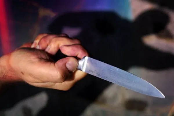 Cassino, ferisce dipendente con un coltello dopo una lite: denunciato insieme ai due complici