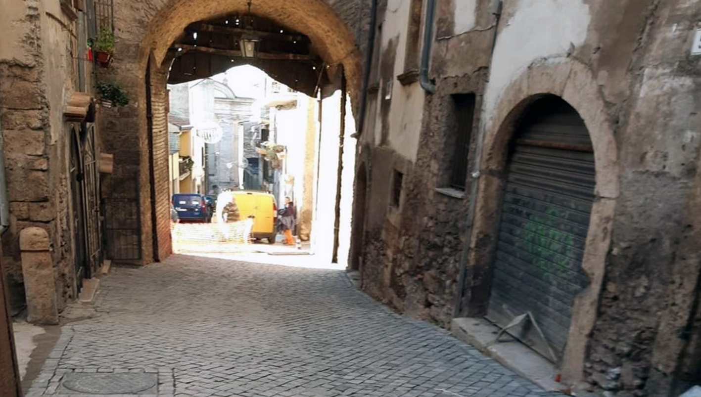 Ferentino, via Consolare 01