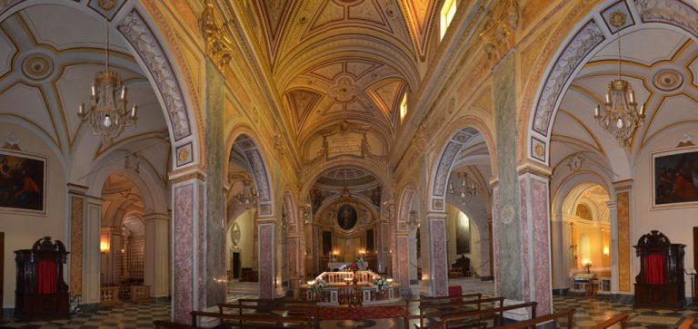 Oggi per vedere una Chiesa piena, al di fuori dal Covid, ci vorrebbero più funerali, feste patronali e più Natale e Pasqua