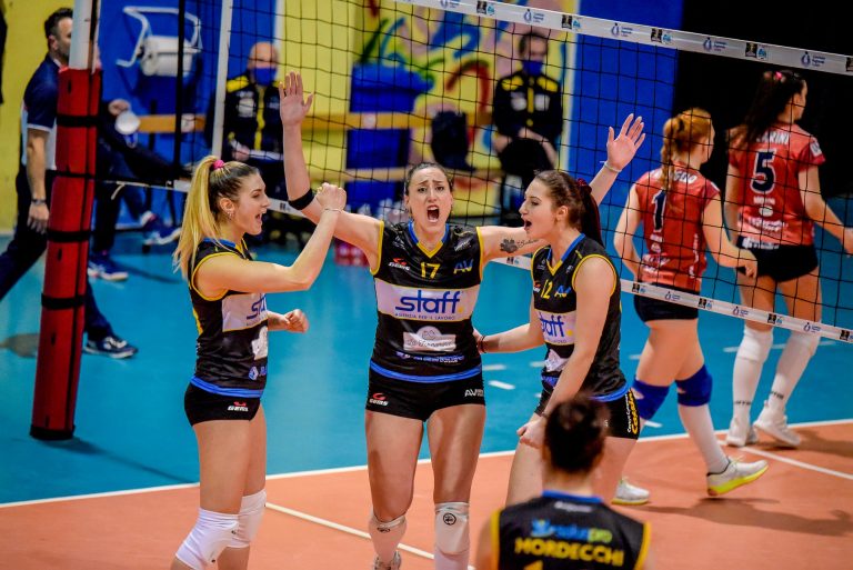 Volley – L’Assitec Saluspro vince ancora. 3-0 a Trevi (PG)