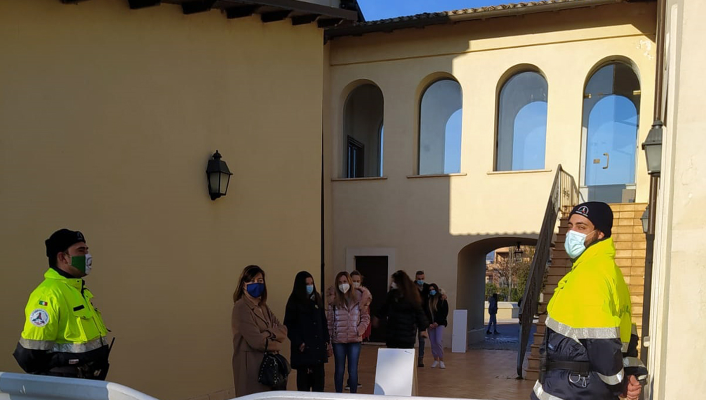 Solidiamo, proroga attivazione card per gli studenti