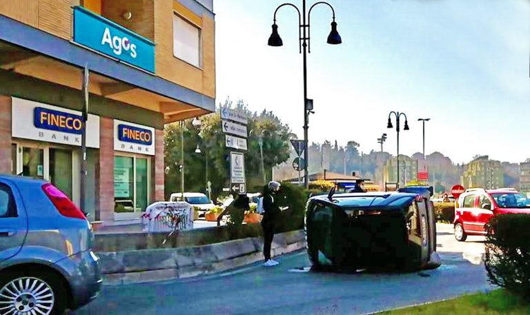 incidente smart frosinone