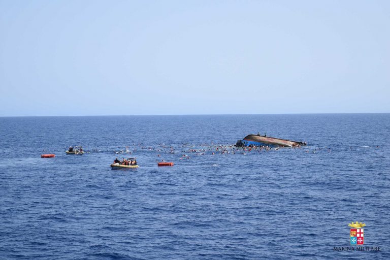 L’invito del vescovo – Lunedì sera la preghiera ‘Morire di speranza’