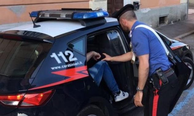 Anagni – Trovato con la droga in macchina e a casa: 43enne romano nei guai
