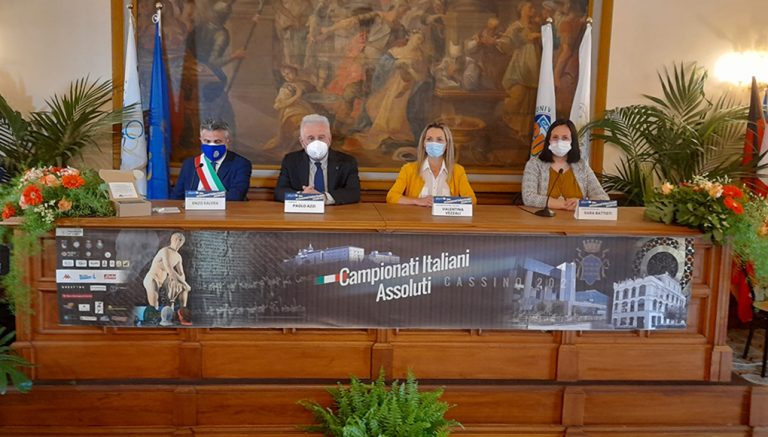 Cassino – Presentati i campionati assoluti di scherma, ospite d’onore il Sottosegretario di Stato Valentina Vezzali