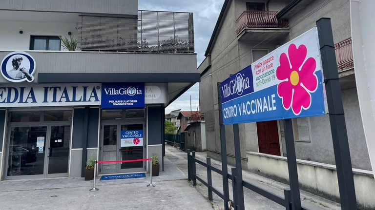 Sora – Covid, dopo un mese a Villa Gioia somministrati 4.443 vaccini: campagna a ritmo serrato