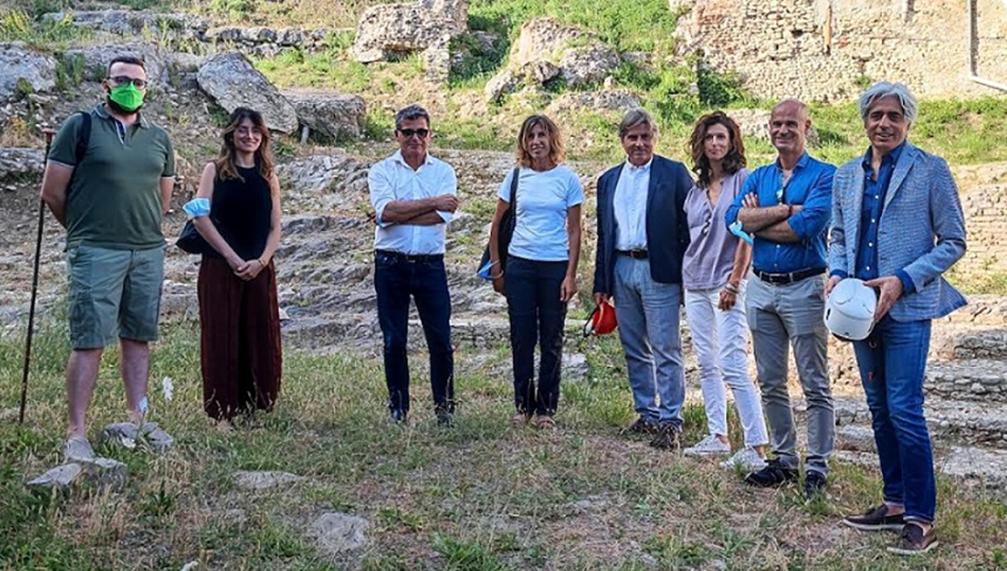 Lavori teatro romano Ferentino - SITO