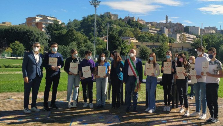 Frosinone – Solidiamo: assegnati i primi 800 premi e borse di studio