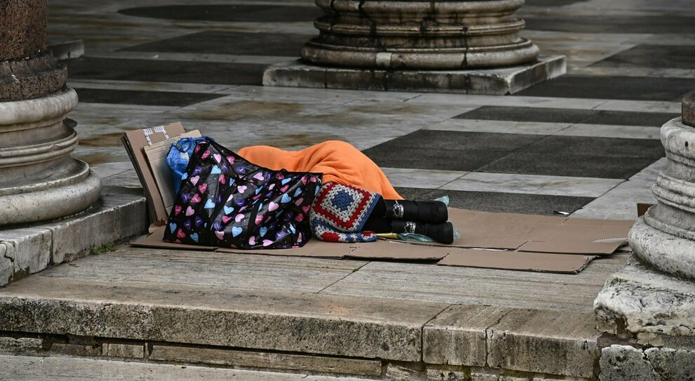 clochard clochard-senza-tetto-cassino