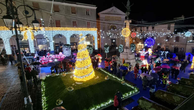 Ferentino – Tutto pronto per il Natale: eventi, giochi, degustazioni, musica, sport, cultura e mercatini dal 12 dicembre al 6 gennaio