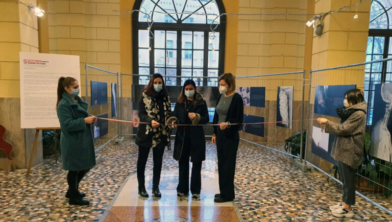 Violenza donne, Battisti: inaugurata mostra “L’invisibilità non è un superpotere” a palazzo Gramsci di Frosinone