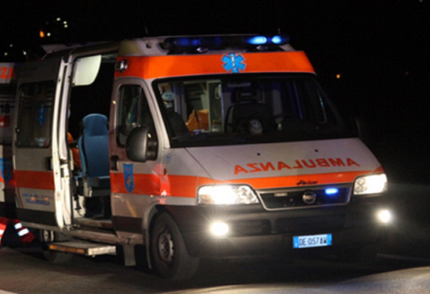 ambulanza-servizio-notturno