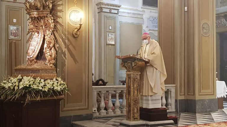 Veroli – Il vescovo mons. Ambrogio Spreafico ha concelebrato la Santa Messa il giorno di Natale nella Concattedrale di S. Andrea