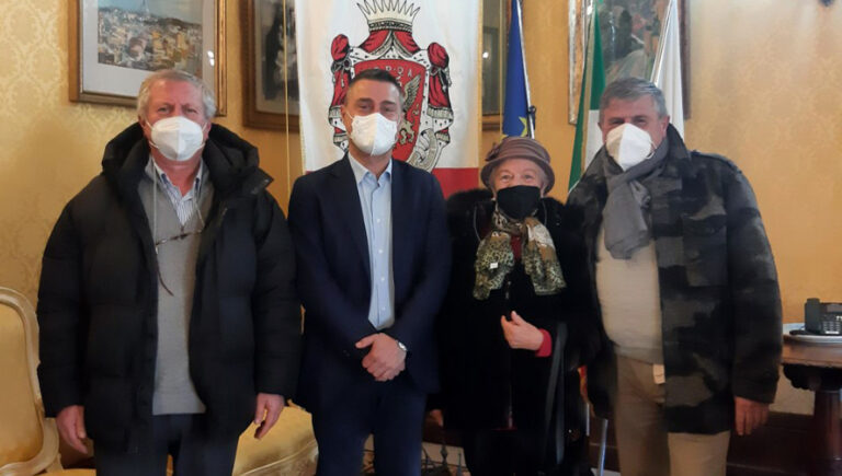 Anagni – Firmato l’atto per l’acquisizione al patrimonio comunale dell’ex Supercinema