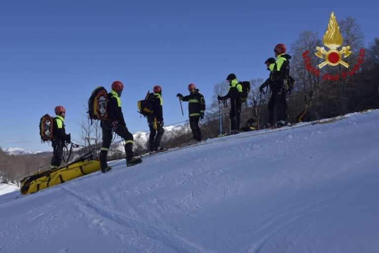 emergenza-vigili-del-fuoco-neve-ghiaccio