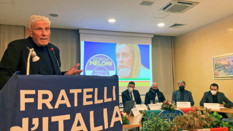Frosinone – L’ex sindaco Fanelli torna in politica. E macchia per sempre il buon nome che si è creato grazie al camice bianco